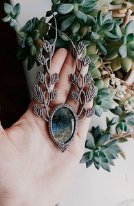 สร้อยคอทำมือจากเชือกมัดแบบมาคราเม่ ประดับจี้มุกน้ำจืดและโลหะผสมสังกะสี ดีไซน์ผีเสื้อทันสมัย สายโซ่ไม้ไผ่ ปรับขนาดได้ เครื่องประดับเสริมพลัง - Product Image 3