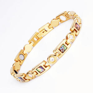 Pulsera de cadena de eslabones chapada en oro de 10K clásica con diseño geométrico de piedra natural, unisex, ideal para regalo, fiestas y uso diario. - Product Image 1