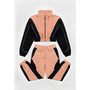 Traje Cortavientos Impermeable Personalizado Unisex de Algodón 100% Resistente para Deportes al Aire Libre y Jogging - Product Image 4