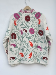 Chaqueta Bomber de Lona de Pato Bordada con Diseño Suzani, Reversible, Ecológica, Unisex para Invierno - Product Image 6