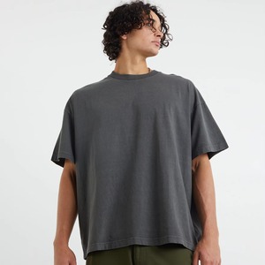 T-shirt Homme Oversize Col Rond Gris Foncé Manches Courtes Décontracté 100% Coton Écologique Léger Personnalisable Couleur Unie - Product Image 4