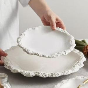Assiette creuse ronde en céramique blanche à motif rocheux, inspirée de l'inspiration scandinave, finition mate, sans BPA, pour restaurant et maison - Product Image 2