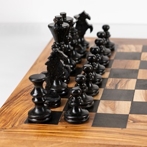 Juego de Ajedrez Decorativo de Madera Ecológica Hecho a Mano de Alta Calidad, Piezas Negras Transparentes, Embalaje Duradero, Juego Elegante - Product Image 4