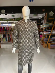 Vêtements ethniques indiens pour hommes en coton imprimé à la main, motif floral, mi-longueur, pour l'été, mariage, tenue de fête, entièrement cousus à la main, prêts à porter - Product Image 3