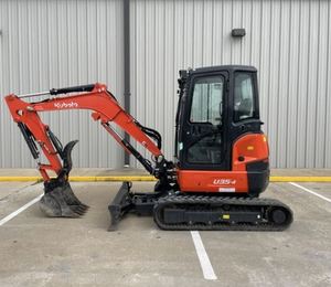 Mini-excavatrice Kubota U35-4 d'occasion, modèle 2021 – Poids : 8 000 lb, puissance du moteur : 23,9 CV - Product Image 5