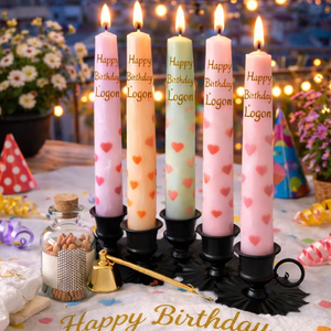 Bougies d'anniversaire personnalisées en forme de cœur, faites à la main, sans fumée, parfumées à la rose, avec nom imprimé, en paraffine et soja, pour Halloween et mariages - Product Image 1