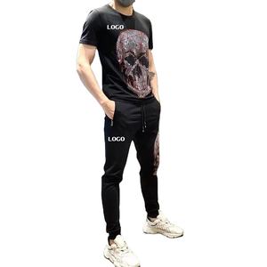 Survêtement à logo personnalisé 100% coton pour hommes, sweat à capuche et survêtement de gymnastique pour l'hiver, vente en gros - Product Image 1