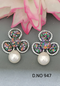 Boucles d'oreilles clous tendance en acier inoxydable multicolores avec breloque cœur, bijoux pour filles, cadeau parfait pour fête, anniversaire, Mehandi, plaqué. - Product Image 1