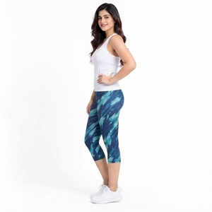 Women <b>Capri</b> <b>Legging</b> Featuring Quick Dry Fabric Stretchable Design Comfortable Fit Lightweight Structure Breathable Panels - Product Image 3