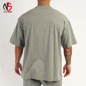 เสื้อยืดคอกลมแขนสั้นผู้ชายทรงโอเวอร์ไซส์ สีเทา ผ้าฝ้าย 100% ทรงลำลอง แห้งเร็ว ระบายอากาศได้ดี NURAK SPORTS รุ่น NS-705 - Product Image 2