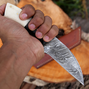 Cuchillo de Caza y Camping Multifuncional de Acero Damasco con Alto Contenido de Carbono, Hoja Recta, Espiga Completa y Mango de Madera Pakka - Product Image 2