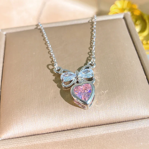 สร้อยคอรูปหัวใจสำหรับผู้หญิง ทำจากสแตนเลส 304 ชุบ K สีขาว ความหนา 0.03µm ประดับด้วยเพทายบนสายเคเบิล - Product Image 2