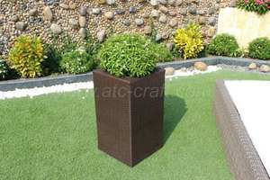 Jardinière Moderne avec Design en Rotin PE Résistant aux Intempéries - Product Image 3