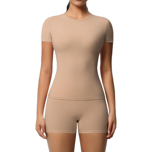 Conjunto Deportivo de 2 Piezas para Mujer, Color Verde Claro, Top de Manga Corta, Pantalones Cortos de Cintura Alta, Tejido Sólido Transpirable, Primavera Verano - Product Image 4