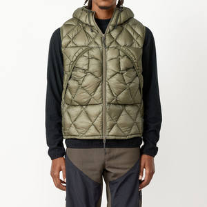 Chaleco acolchado de invierno para hombre con costuras de diamante, sin mangas, ligero, cálido, para exteriores, con cremallera, brillante - Product Image 1