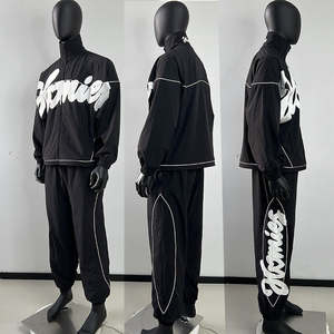 Conjunto Deportivo Personalizado Reflectante Cortavientos para Hombre, Chaqueta y Pantalones de Nailon Transpirable con Cierre, Ropa Deportiva Urbana para Correr - Product Image 5