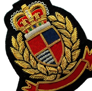 Écusson brodé personnalisé pour blazer, fait main, forme découpée, à coudre, vente en gros - Product Image 5