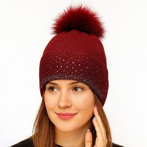 Gorro de Invierno 2026, Nuevo, Tejido Acrílico 100%, con Borlas, Bordado a Mano con Pedrería, de Alta Calidad, Precio al por Mayor - Product Image 4
