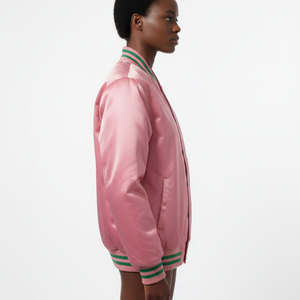 แจ็คเก็ตบอมเบอร์ผ้าซาตินสีชมพูเขียวสำหรับผู้หญิง ยี่ห้อ GREEK AKA แบบสั่งทำพิเศษ แจ็คเก็ตบอมเบอร์ปักลายถักนิตติ้งระบายอากาศได้ดีสำหรับผู้หญิง - Product Image 3