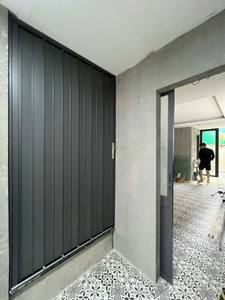 Online Technical Support Premium aluminum folding <b>doors</b> odor proof solid panels, backed by technical assistance and MOQ service - Product Image 6