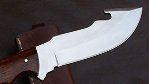 Tactical Hunting Knife Gut Hook Fixed Blade Wood Handle Damascus Steel Skinning Knife Leather Sheath OEM Custom Hunting Knife - Product Image 2
