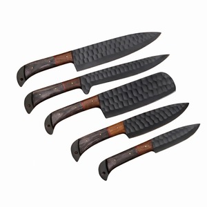 Ensemble de couteaux de chef en acier Damas, 5 pièces, manche en bois, ambidextre, finition satinée, couteaux à bord biseauté de haute qualité - Product Image 5