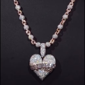 สร้อยคอจี้รูปหัวใจประดับเพชรโมอิสซาไนต์แบบไมโครเพฟ ชุบทอง 9K เงินแท้ 925 สำหรับผู้หญิง เหมาะสำหรับงานแต่งงาน ของขวัญ งานหมั้น และงานปาร์ตี้ - Product Image 1
