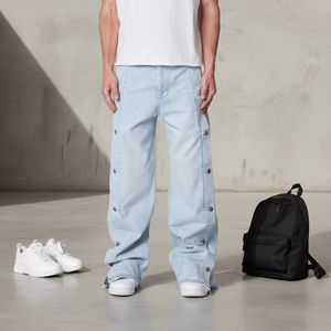 Jeans en denim personnalisés de haute qualité, bleu délavé, boutons, coupe large, streetwear, hip-hop, OEM ODM, coton, délavé à la pierre, pour hommes - Product Image 1