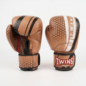 Guantes de Boxeo Profesionales Skin Twin Premium para Muay Thai y Sanda, con Protección Completa para los Dedos, Acolchado Grueso de 4 Capas, Transpirables, con Cierre de Gancho y Bucle - Product Image 1