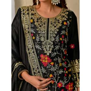 Ensemble de vêtements de fête pour femmes, haut, sharara, palazzo, dupatta - Product Image 1