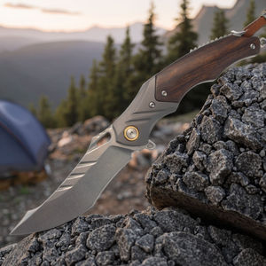 Couteau de poche pliable multifonctionnel en acier Damas pour la chasse, le camping et les activités de plein air, avec manche en cuir et étui, qualité industrielle - Product Image 3