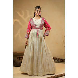 Vestido Lehenga Choli con Bordado Elegante, Lentejuelas y Trabajo de Codificación para Bodas - Product Image 5