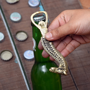 Abridor de Botellas de Latón Vintage con Forma de Caballito de Mar, Accesorio Decorativo Costero para Bar, Hogar, Cocina, Casa de Playa y Eventos - Product Image 4