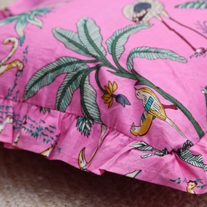 ปลอกหมอนอิงลายสัตว์สีชมพู แต่งระบาย สไตล์โบฮีเมียน สำหรับตกแต่งบ้าน ลายเสือชีตาห์และนก - Product Image 2