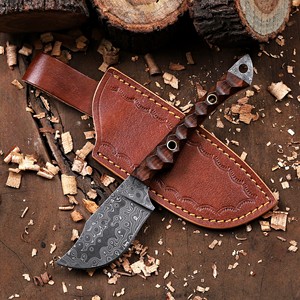 มีดเหล็กดามัสกัสทำมือ Nordic Forge ใบมีดยาว 7.5 นิ้ว EDC ด้ามจับไม้พะยูง พร้อมปลอกหนัง เหมาะสำหรับล่าสัตว์ ปอกหนัง และตั้งแคมป์ - Product Image 1
