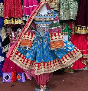 Vestido tradicional de boda de tres piezas, bordado de moneda de Jamawar, vestido Multicolor, Afghanistan Kuchi, 2023 - Product Image 2