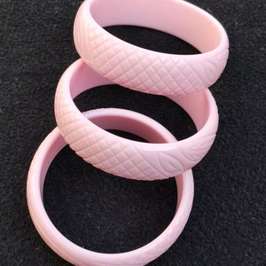 Brazaletes de Resina Transparentes Brillantes y Mate para Mujer - Estilo Romántico para Bodas, Certificados por IGI, Color Personalizable por AFZA ENTERPRISES - Product Image 4