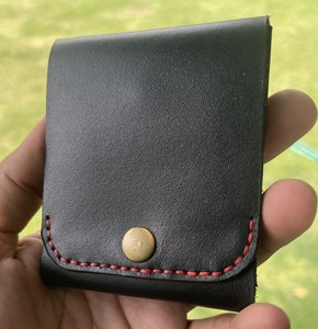 กระเป๋าสตางค์หนังแท้ทำมือพร้อมช่องใส่เหรียญ |   ช่องใส่บัตรและช่องใส่เงินสด - Product Image 1