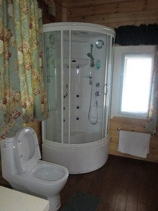 บ้านไม้จริง 2 ห้องนอน พร้อมห้องครัวและห้องน้ำ พร้อมห้องใต้หลังคา - Product Image 2