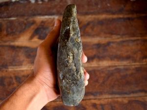 Labradorita autoportante con tamaño y color personalizados, hecha de piedra de mármol de alta calidad procedente de la India. - Product Image 3