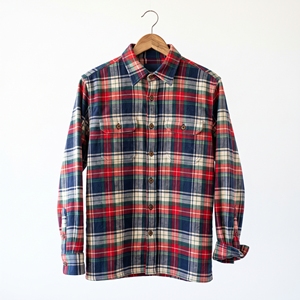 เสื้อเชิ้ตผู้ชายแขนยาวคอปกพับได้ ผ้าฝ้าย 100% หนัก 220 กรัม อุ่นสบาย สไตล์ลำลอง ติดกระดุมเม็ดเดียว รับผลิตแบบ OEM ODM ขายส่ง รับสั่งทำ - Product Image 4