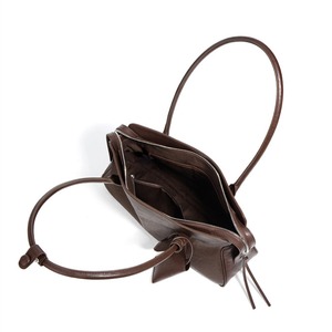 Genuine Leather Shoulder Bag for Women Classic Tote Bag Large Capacity Handbag With Top Handle for Daily Work and Outfits. - Product Image 2