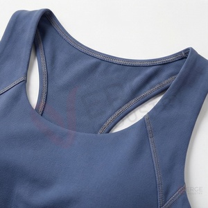 Ensemble 2 pièces de yoga pour femme, bleu marine côtelé, composé d'un crop top à manches longues et d'un short taille haute, avec décolleté carré et bretelles spaghetti - Product Image 4