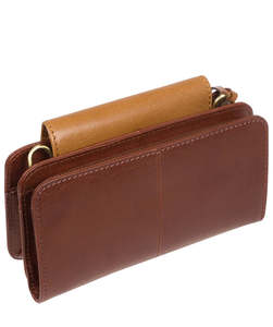 Top Quality Dual Tone Premium Leather Crossbody Chest Bag for Women Luxury Minimalist Crossbody with <b>Adjustable</b> <b>Strap</b> - Product Image 2