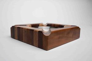 Cendrier à cigares en bois d'acacia massif, design classique artisanal, 4 fentes avec nœud en acier inoxydable - Product Image 3