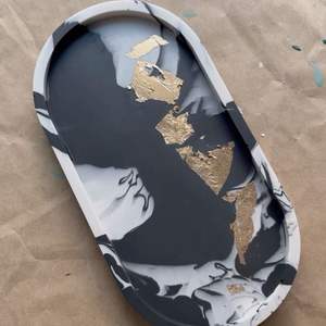 Bandejas Decorativas Ovaladas y Redondas de Resina para Interiores, Elegantes Piezas Decorativas para el Hogar - Product Image 5