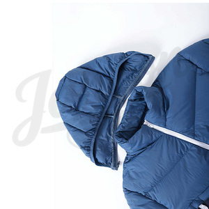Blouson matelassé personnalisé avec logo pour homme, style doudoune à capuche, vente en gros, épais, chaud, streetwear - Product Image 2