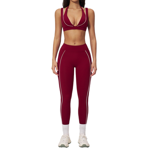 Ensemble de vêtements de sport personnalisés en gros pour femmes, soutien-gorge de sport deux pièces, leggings taille haute, tenue de sport pour la gym, le yoga et l'athlétisme - Product Image 4