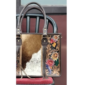 Sac fourre-tout messager en cuir de vachette fait main, orné de fleurs et de franges, style western, pour femme - Product Image 3