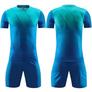 Uniformes de Fútbol de Alta Calidad 2026, Uniformes de Fútbol Transpirables Personalizables para Hombre con Color y Diseño a Medida, Precio al por Mayor - Product Image 5